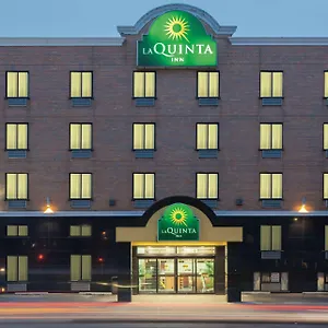Отель La Quinta By Wyndham Queens